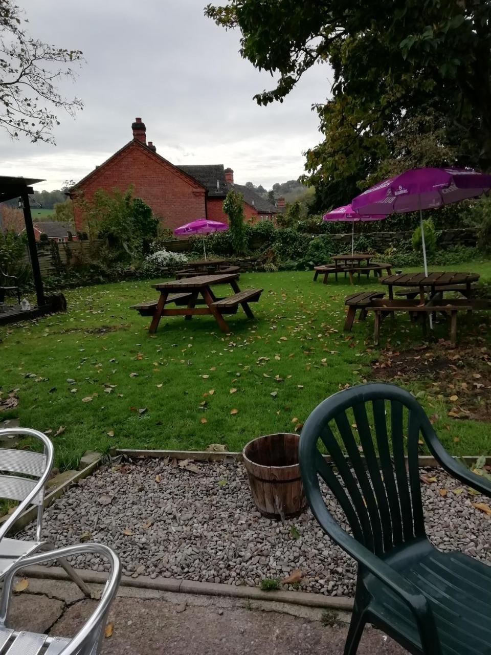 The Royal Oak Hotel Kington  Buitenkant foto